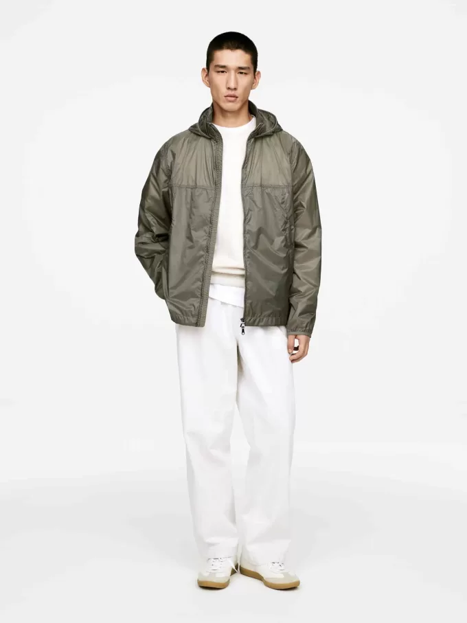 Windjacke aus Nylon Windjacke aus Nylon