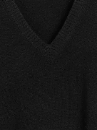 Wollkleid mit V-Ausschnitt